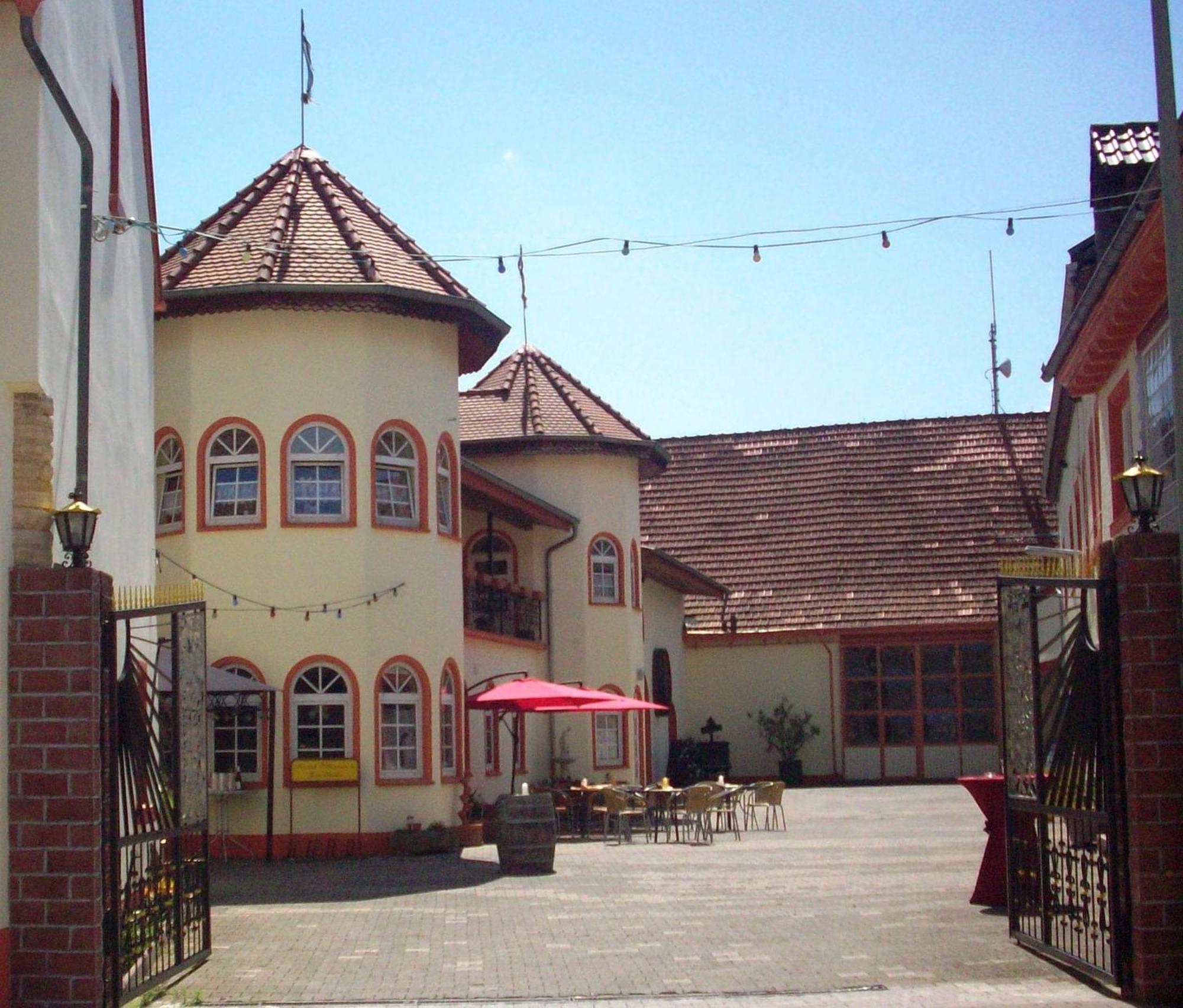 Weinschloesschen Im Weingut Roos Ilbesheim Exterior foto